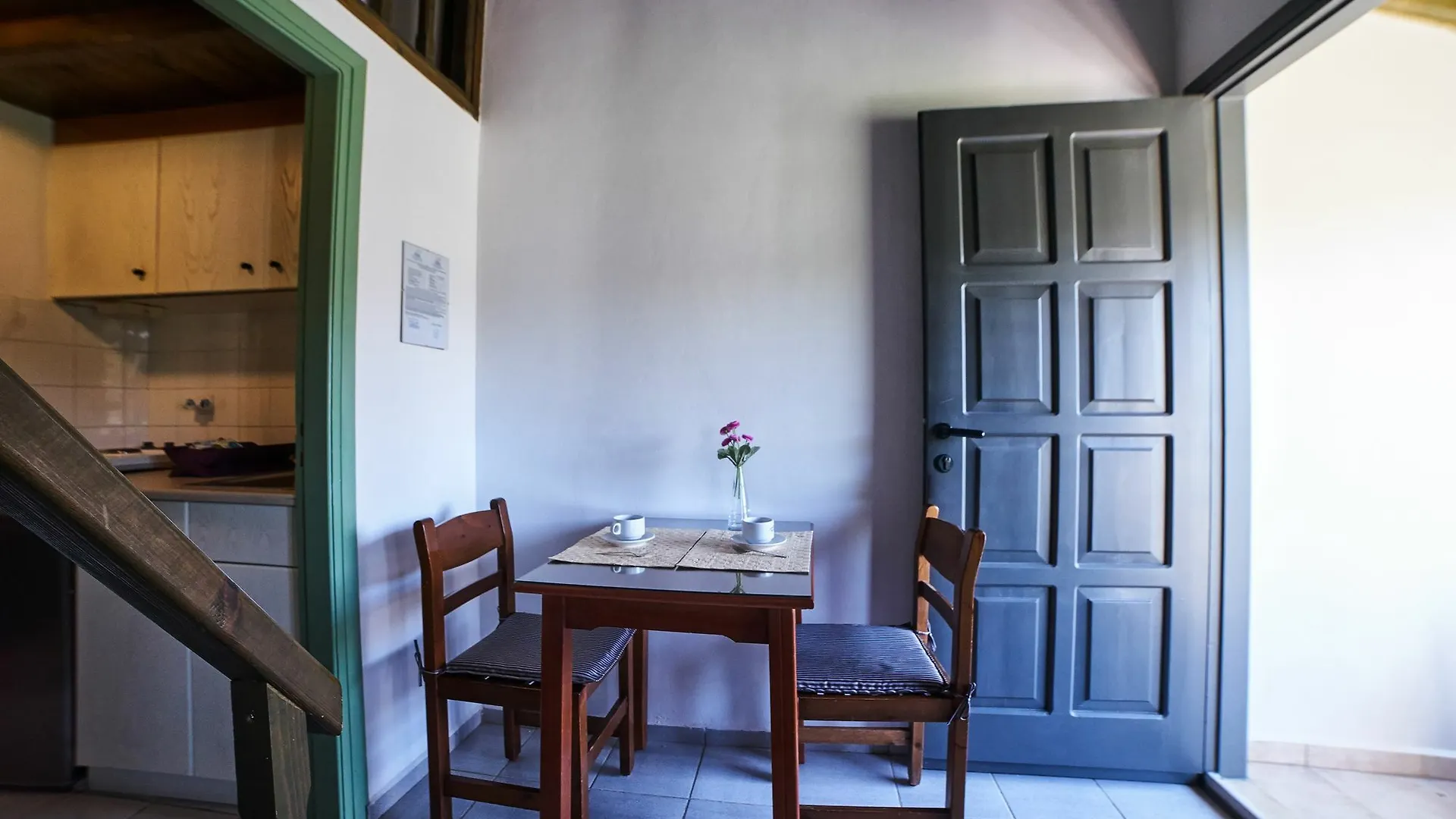كارتيروس Nancy - Chara Apartments